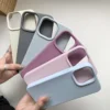 Coque en silicone liquide pour Apple iPhone 11, 12, 13, 14, 15, 16, 17 Pro Max, 17 Air, 16 Plus – Étui protecteur au style officiel d’origine.